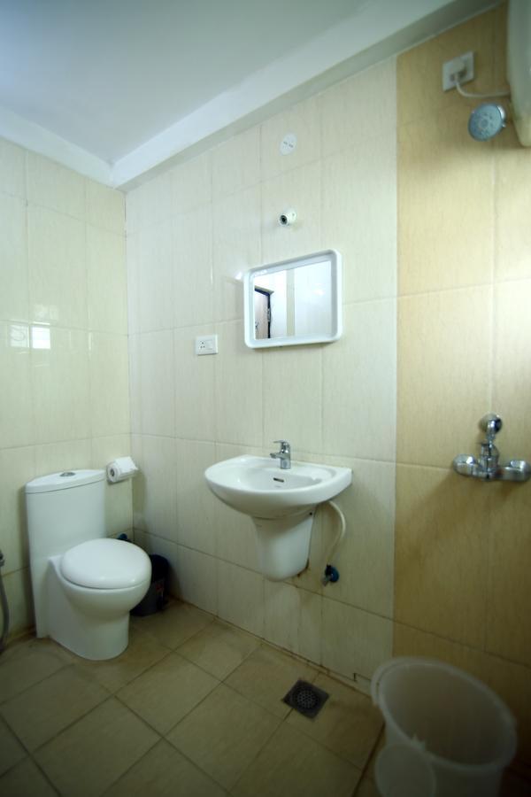 Fresh Living Prime Hitech Hotel Haidarábád Kültér fotó