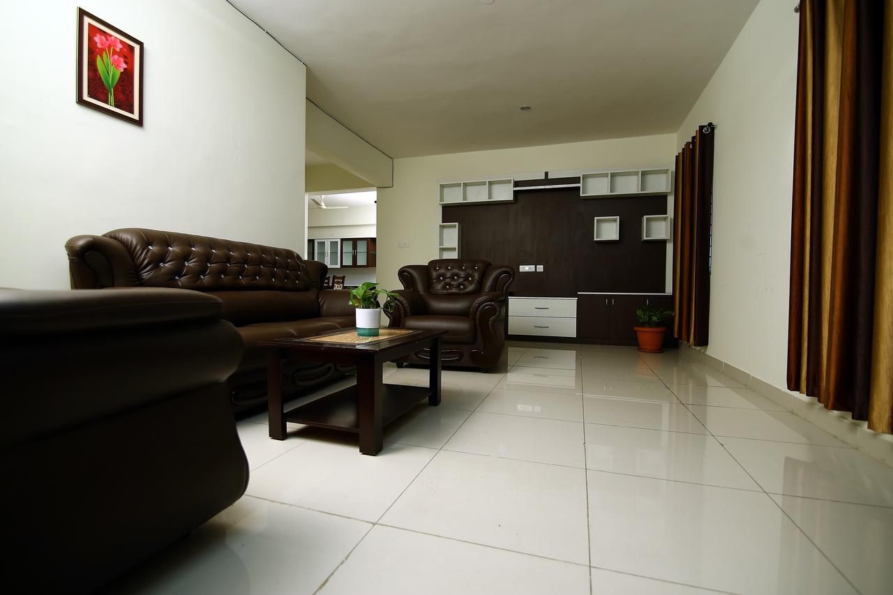 Fresh Living Prime Hitech Hotel Haidarábád Kültér fotó